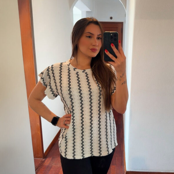 Blusa Linear